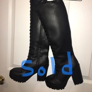 DIVIDED H&M NWOT BLK TO KNEE SIDE ZIP BOOT 37/6